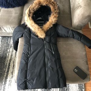 Good condition!! Really warm and comfortable jacket.